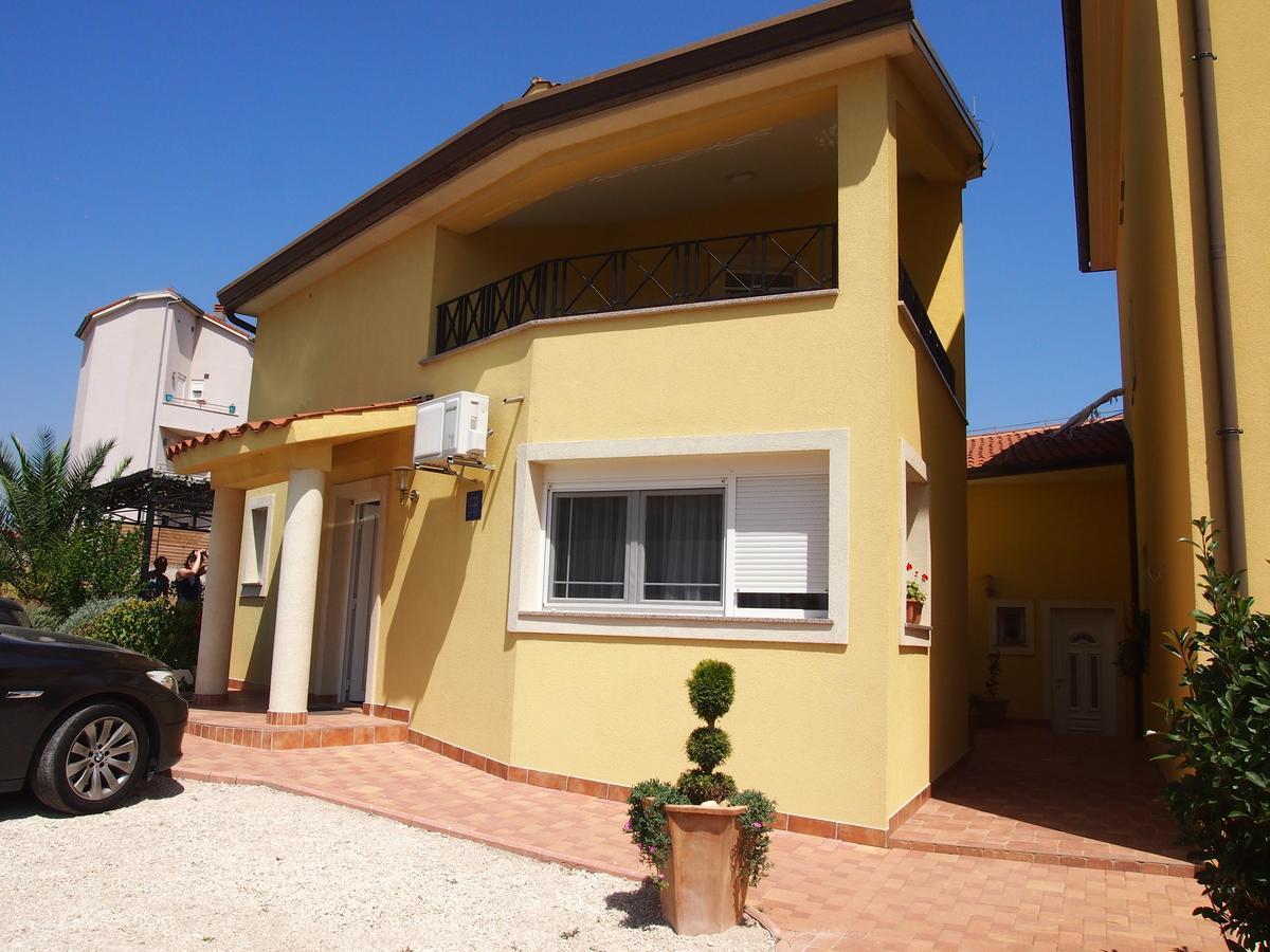 Villa Istriana Ližnjan 外观 照片